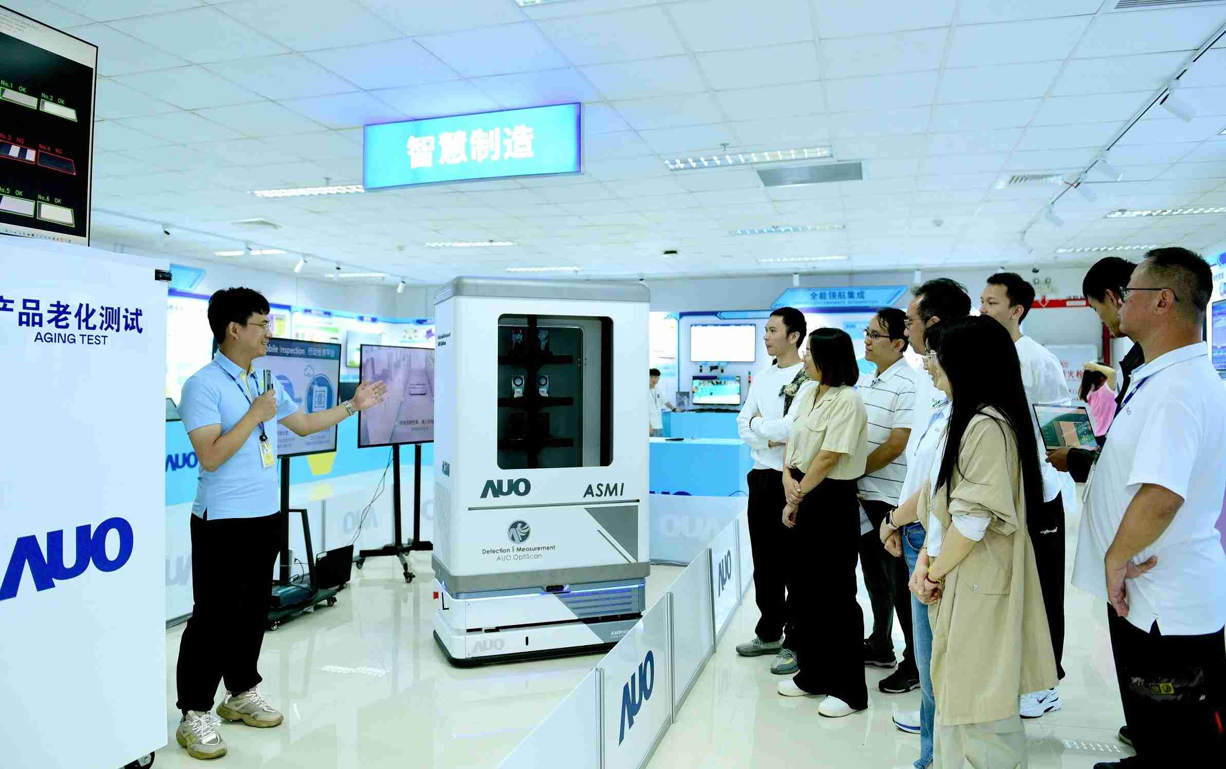 JDB电子厦门将5G+ABC技术串联生产管理全流程，，，打通研发、、采购、、、、生管、、、、制程、、、、设备、、、质量等产品全生命周期制造流程，，完成数字化设计、、智慧供应链、、、、智能座舱、、全流程设备管理、、、、数据驱动优化、、、智慧在线检测、、、智慧品管等自适应生产模式升级